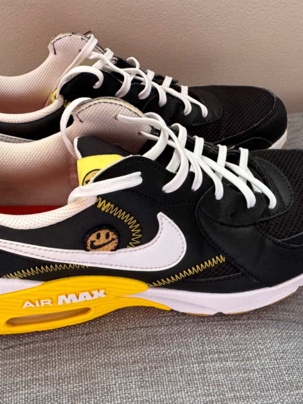 Nike Air Max Black and Yellow "Go The Extra Smile" - Picture 8 of 10
